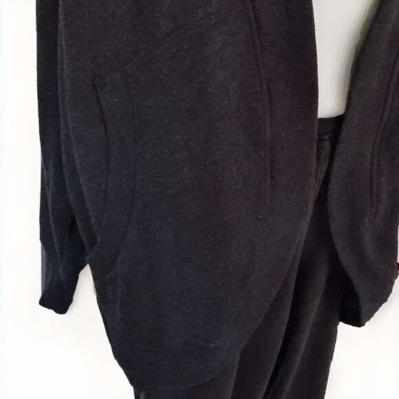 Aerie Women’s Cozy Black Cardigan Hoodie Size: M - Picture 8 of 16